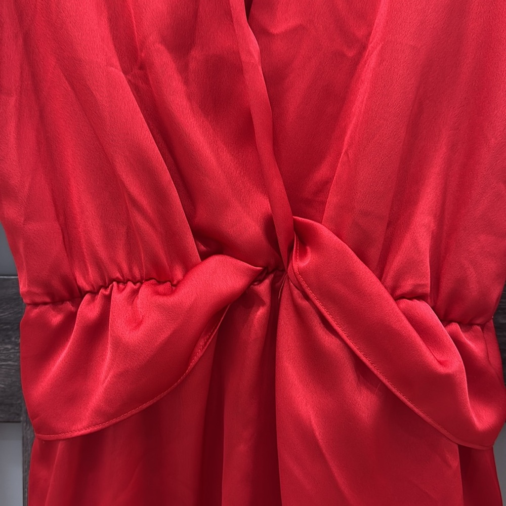 Red satin dress - Picture 2 of 3